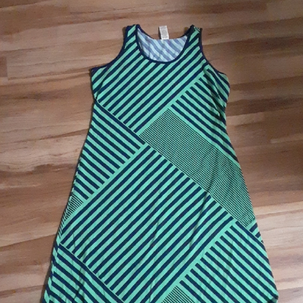 Faded Glory Geometric Green and Black Maxi Dress